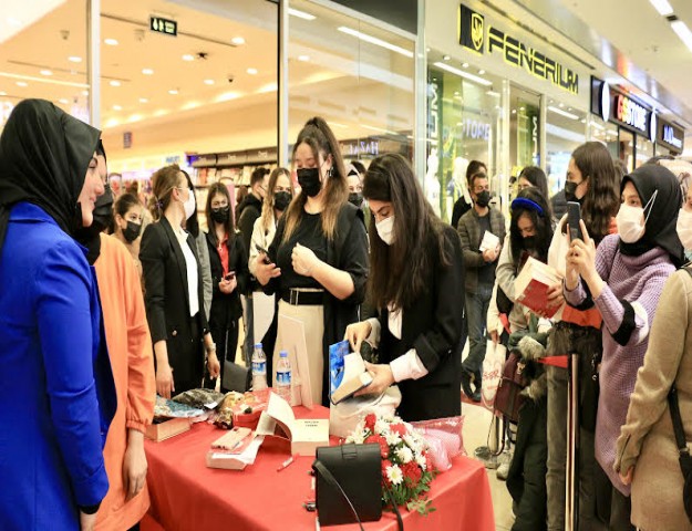 ANKARA'DA YOĞUN İLGİ GÖRDÜ